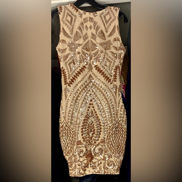 Golden One - Picture 3 of 4